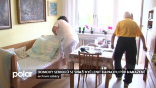 Domovy seniorů se snaží vyčlenit kapacitu pro případné nakažené, ne všude to ale půjde