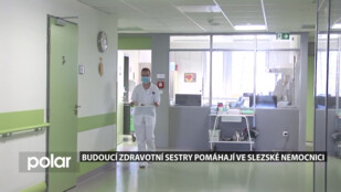 Budoucí zdravotní sestry pomáhají ve Slezské nemocnici