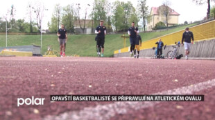 Opavští basketbalisté nemohou trénovat v hale,  tak vyrazili ven