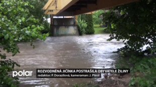 Rozvodněná Jičínka byla na třetím stupni a voda dál straší obyvatele Žiliny