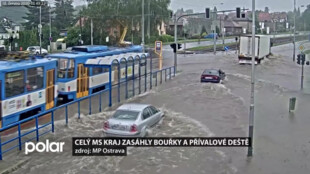 MS kraj zasáhly bouřky a přívalové deště. Voda z polí a některé menší toky zatopily domy