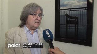 Astrofyzik Z. Stuchlík vystavuje své snímky