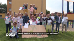 Vysvědčení jsou rozdána, na shledanou v „normální“ škole!