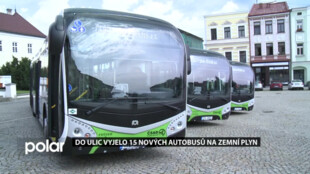 Do ulic Frýdku-Místku vyjelo 15 nových autobusů na zemní plyn. Flotila MHD je tak kompletně nízkoemisní