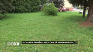 Geologové zkoumali podloží pro novou budovu Charity