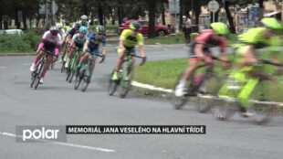 Na Hlavní třídu v Ostravě-Porubě se sjely stovky cyklistů na Memoriál Jana Veselého