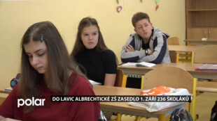 Do lavic albrechtické ZŠ zasedlo 236 školáků