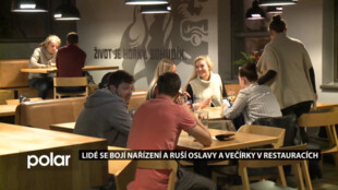 Lidé se bojí nových nařízení a postupně ruší větší rezervace v restauracích. Podniky tak čekají další ztráty