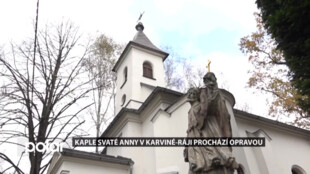 Kaple svaté Anny v Karviné-Ráji prochází opravou omítek soklu, čistí se okapy a rýny