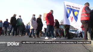 Na protest za bezplatnou dálnici z Ostravy do Frýdku-Místku zablokovali lidé v Žabni silnici