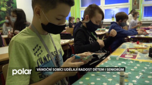 Žáci ZŠ U Studny se pustili do výroby vánočních sobíků pro děti z nemocnice a seniory