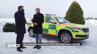 Opavští záchranáři mají nový vůz pro přepravu lékaře, přispělo na něj město