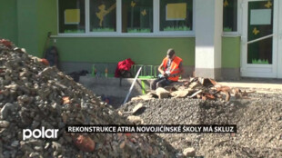 Rekonstrukce atria novojičínské školy má dva měsíce skluz