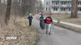 Desítky dobrovolníků v Bruntále vyslyšely výzvu k úklidu Česka