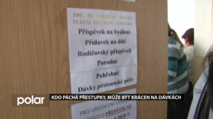 Kdo opakovaně páchá přestupky, může být krácen na dávkách, zákon ale vzbuzuje obavy