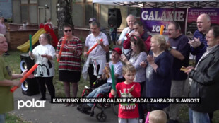 Na zahradní slavnosti stacionáře Galaxie centrum pomoci nechyběla veřejnost. Obdivovala alpaky