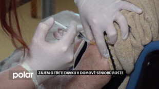 Zájem o třetí dávku v Domově seniorů v Havířově roste, nyní se senioři očkují proti chřipce