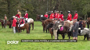 Hubertova jízda potěšila v Karviné rodiny s dětmi. Nejmladšímu jezdci jsou dva roky