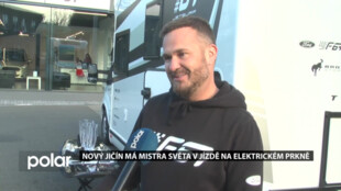 Michal Skoček z Nového Jičína je prvním mistrem světa v jízdě na elektrickém prkně
