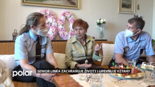 Senior linka už zachránila stovky seniorů. Strážníci jim pomáhají i psychicky