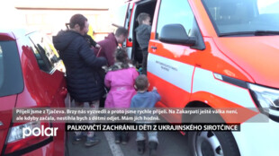 Obec Palkovice z Ukrajiny přivezla autobus sirotků i početnou rodinu