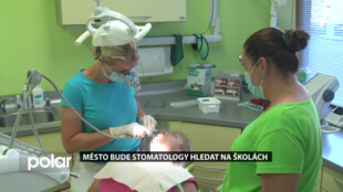 Město bude stomatology lákat už na vysokých školách