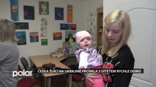 Mladá žena z Horní Suché, která žije na Ukrajině, prchala rychle domů i s malým dítětem