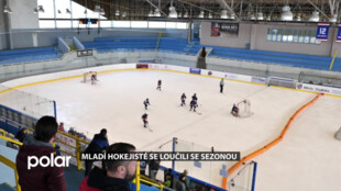 Mladí hokejisté se na zimním stadionu ve Studénce loučili se sezonou