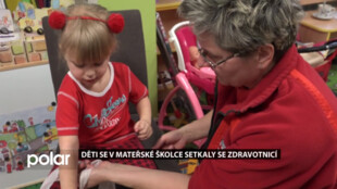 Děti se v mateřské školce setkaly se zdravotnicí