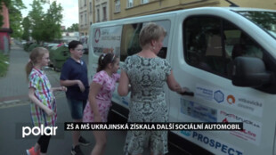 ZŠ a MŠ Ukrajinská má čím vozit postižené děti na výlety. Získala nové auto