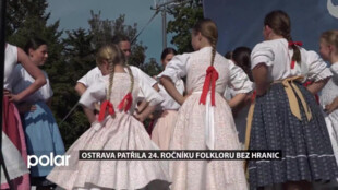 Folklor bez hranic opět roztančil ulice Ostravy. V Porubě se soubory předvedly u Floridy