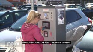 Lidé ve Frýdku-Místku mohou nově platit za parkování kartou i mobilní aplikací