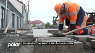 Stavební sezona končí a s ní i řada projektů, hotovy jsou zastávky na Bochetě i kruhová křižovatka