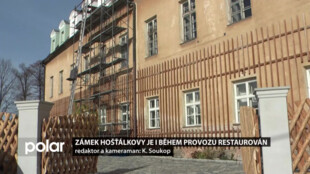 Restaurátoři na zámku Hošťálkovy obnovují původní malby barokních místností