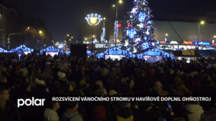 Rozsvícení vánočního stromu v Havířově doplnil ohňostroj a na pódiu zahrála kapela Olympic