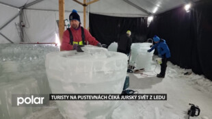 Umělci s motorovými pilami vytvořili na Pustevnách Jurský svět z ledu