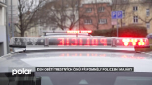 Den obětí trestných činů připomněly policejní majáky