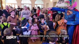 Předškoláci z Jablunkova si užili hravý karneval na radnici
