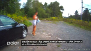 Karvinští strážníci neustále znepříjemňují prostitutkám živnost