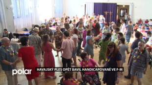 Handicapovaní se na Havajském plese ve Frýdku-Místku loučili s létem