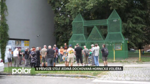 V Ostravě-Přívoze stojí jediná dochovaná hornická voliéra, dodnes jsou v ní papoušci