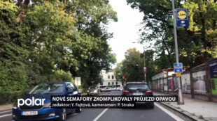 Nové semafory měly zlepšit průjezd Opavou. Zatím ale naopak komplikují život řidičům i dopravnímu podniku