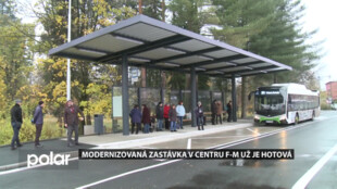 Modernizovaná zastávka na starém autobusovém stanovišti ve Frýdku-Místku je hotová