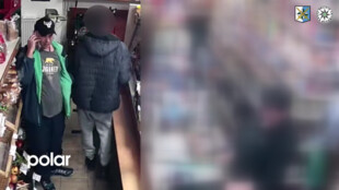 Policisté hledají pachatele, který napadl ženu a muže před večerkou v Zábřehu