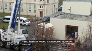 Ve Slezské nemocnici v Opavě instalují novou magnetickou rezonanci, z původní unikalo helium
