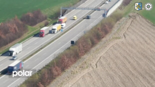 Policejní dron lovil na dálnici D1 špatně předjíždějící kamiony