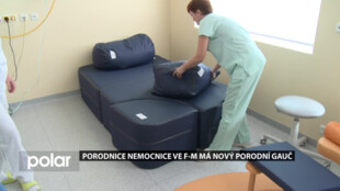Porodnice Nemocnice ve Frýdku-Místku má nový porodní gauč