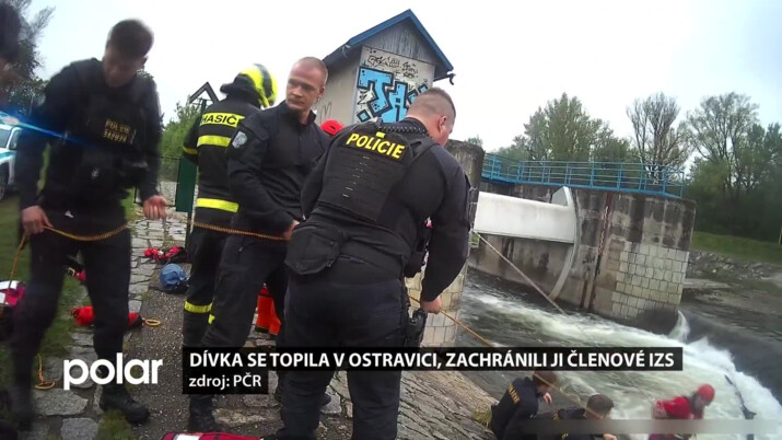 Dívka poděkovala členům IZS za záchranu. Vytáhli ji z řeky Ostravice ve Frýdku-Místku