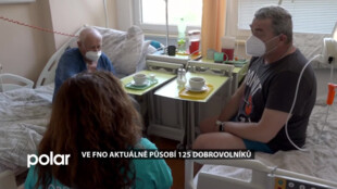 Fakultní nemocnici Ostrava pomáhá 125 dobrovolníků. Pacienti díky nim přicházejí na jiné myšlenky