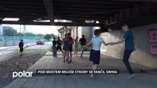 Pod mostem Miloše Sýkory se tančil swing, přijít si ho vyzkoušet mohl kdokoliv